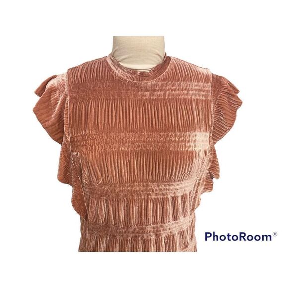 THML Velvet Smocked Women’s Top Flutter Sleeves Sz. M - Picture 2 of 6